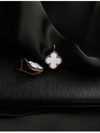 Сережки "Клевер" англійський замок білого кольору 30715