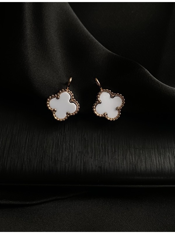 Сережки "Клевер" англійський замок білого кольору 30715