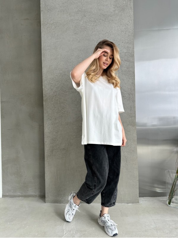 Базова жіноча футболка бiлого кольору 30730