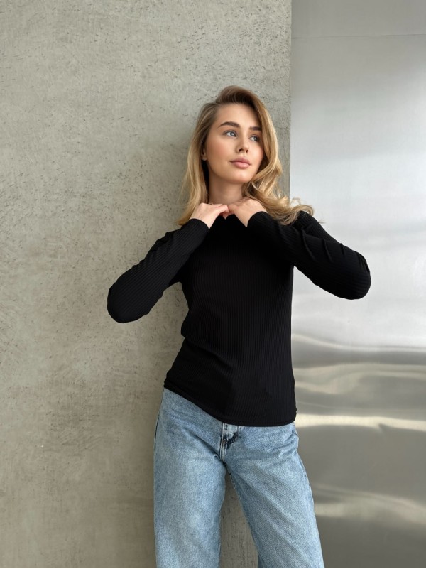 Жіночий легкий лонгслів у рубчик чорного кольору 30756