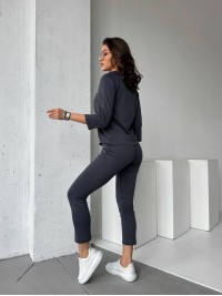 Легкий спортивний костюм для жінок сiрого кольору 30828