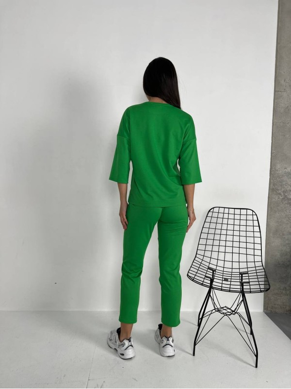 Легкий костюм для жінок зеленого кольору 30837