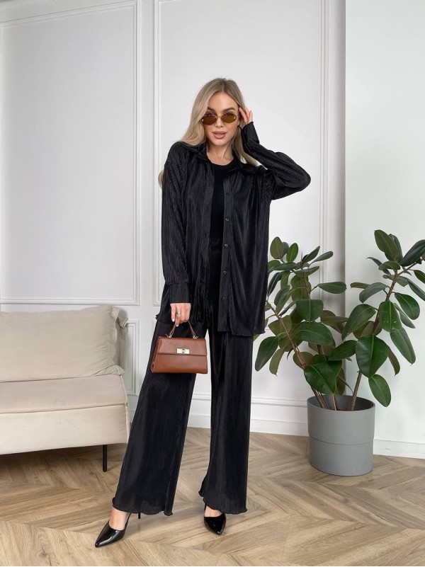 Легкий жіночiй класичний костюм чорного кольору 30845