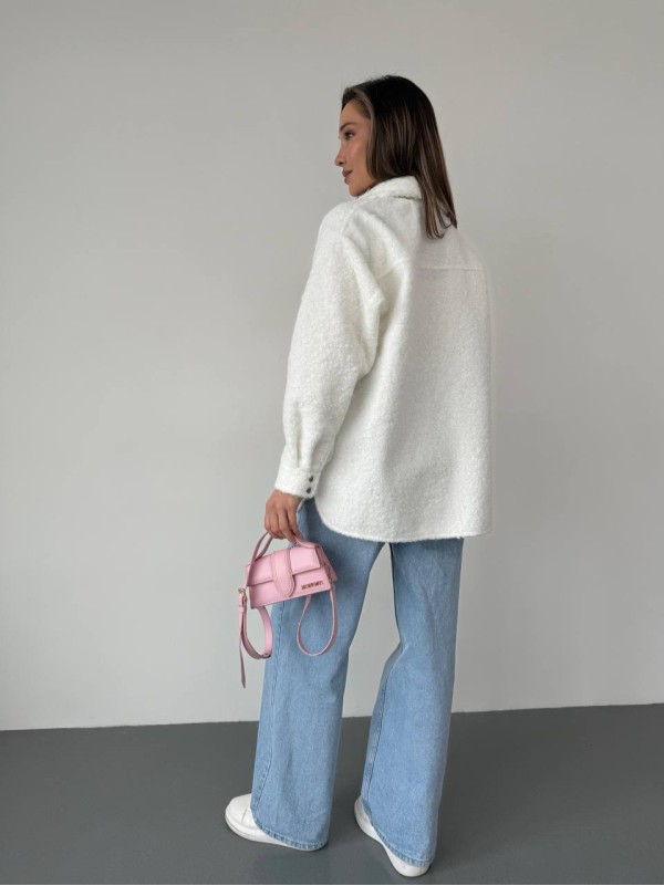 Жіноча сорочка з букле молочного кольору 30902