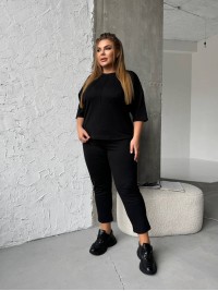 Легкий спортивний костюм чорного кольору 30942