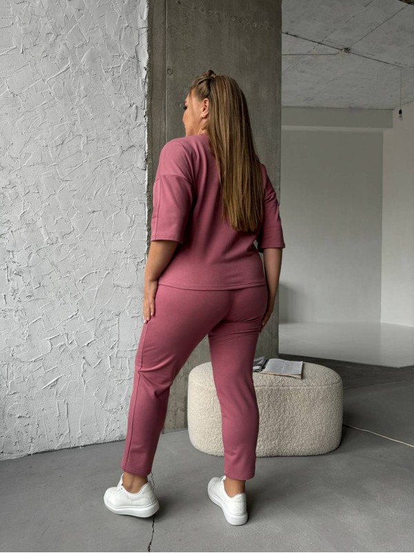 Легкий спортивний костюм пудрового кольору 30945