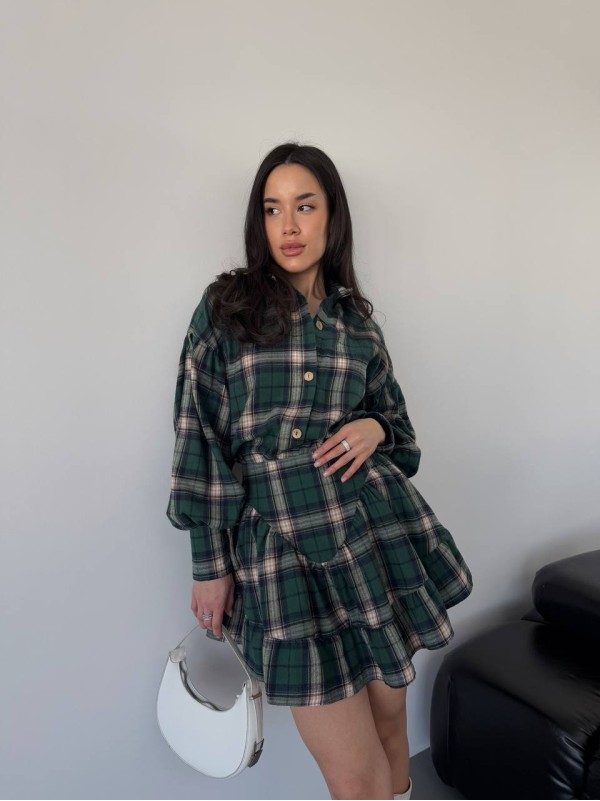 Жіночий костюм зі спідницею в клітку зеленого кольору 31070