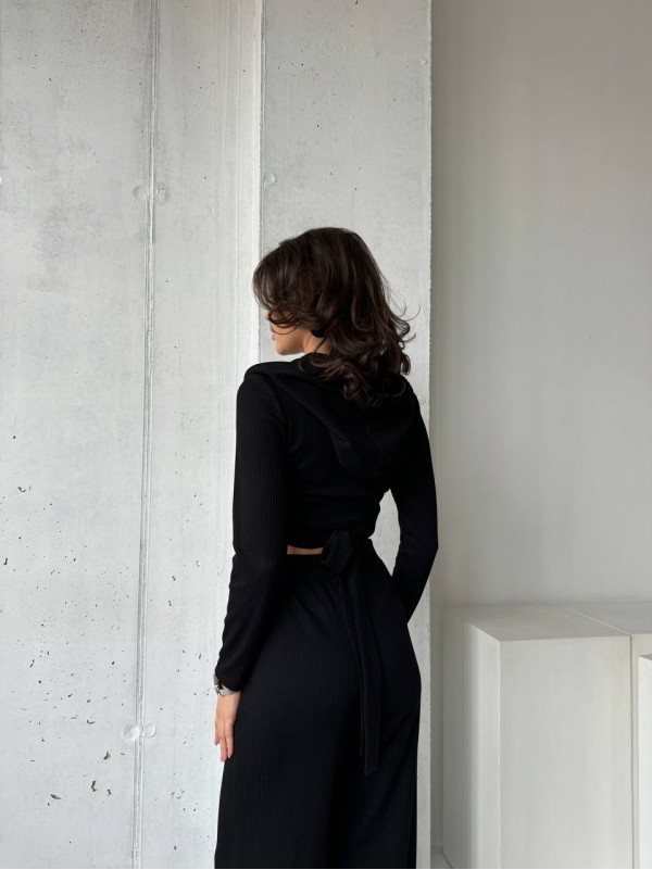 Прогулянковий жіночий костюм у рубчик чорного кольору 31107