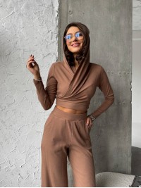 Прогулянковий жіночий костюм у рубчик кавового кольору 31110