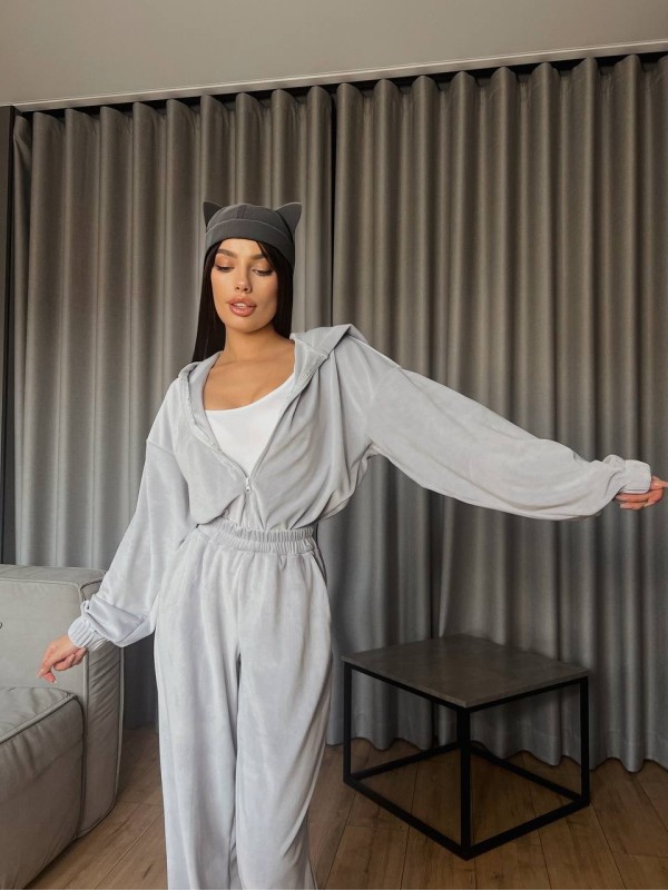 Жіночий велюровий комбінезон сiрого кольору 31141