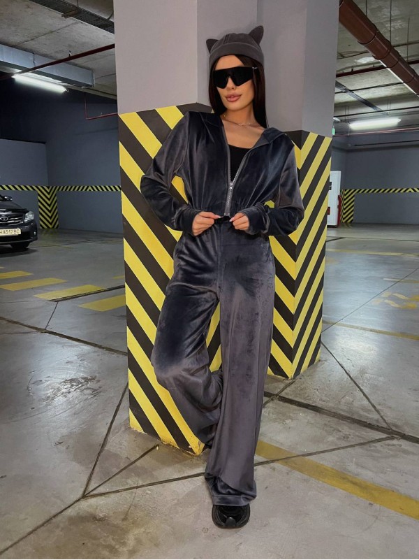 Велюровий жіночий костюм на блискавці графiтового кольору 31227