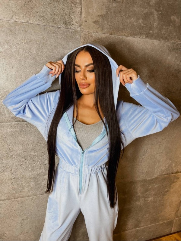 Жіночий велюровий комбінезон блакитного кольору 31230