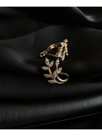 Сережки "Гілочка" англійський замок золотого кольору з білим камінчиком 31321