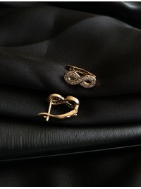 Сережки "Нескінченність" англійський замок золотого кольору з камінцями 31324