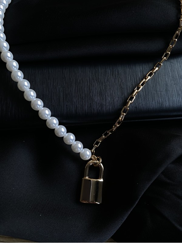 Кольє із перлиною золотого кольору 31326