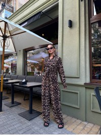 Жіночий прогулянковий костюм у леопардовому стилі коричневого кольору 31376