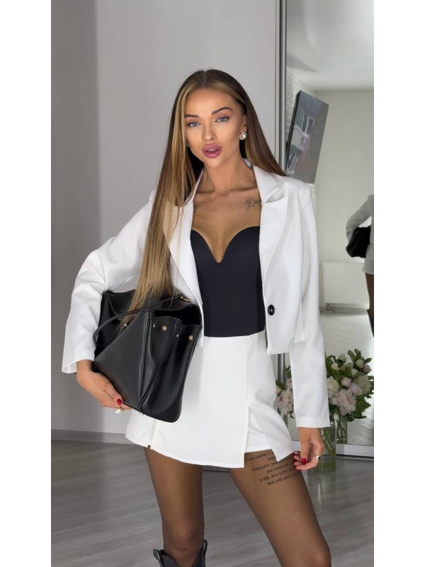 Жіночий класичний костюм спідниця-шорти+піджак молочного кольору 31411