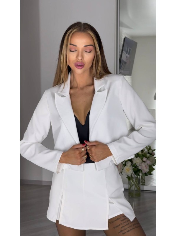 Жіночий класичний костюм спідниця-шорти+піджак молочного кольору 31411