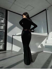 Велюровий жіночий костюм чорного кольору 31422