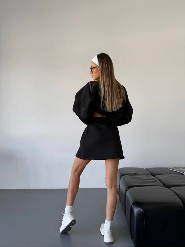 Жіночий прогулянковий костюм спідниця+батник чорного кольору 31425