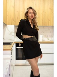 Класичний жіночий костюм з бахромою чорного кольору 31433