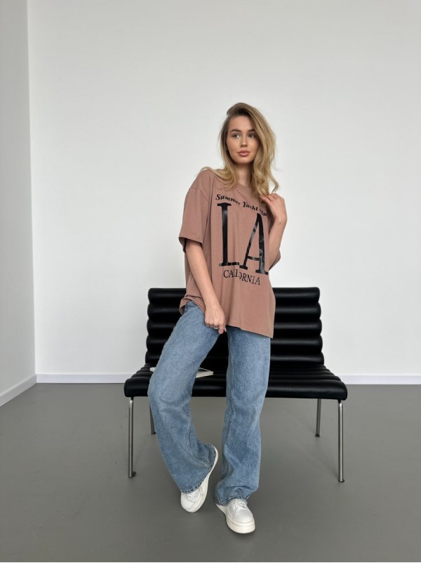 Базова жіноча футболка з написом кавового кольору 31490