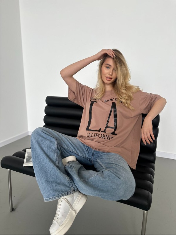 Базова жіноча футболка з написом кавового кольору 31490