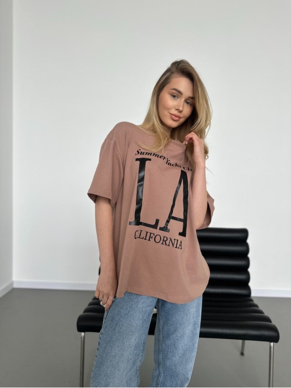 Базова жіноча футболка з написом кавового кольору 31490