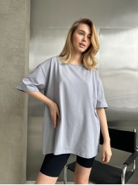 Базова жіноча футболка сiрого кольору 31495