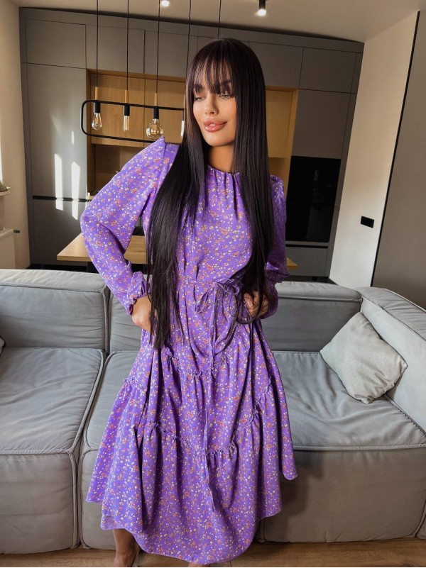 Повітряна сукня мідi у квітку бузкового кольору 31531