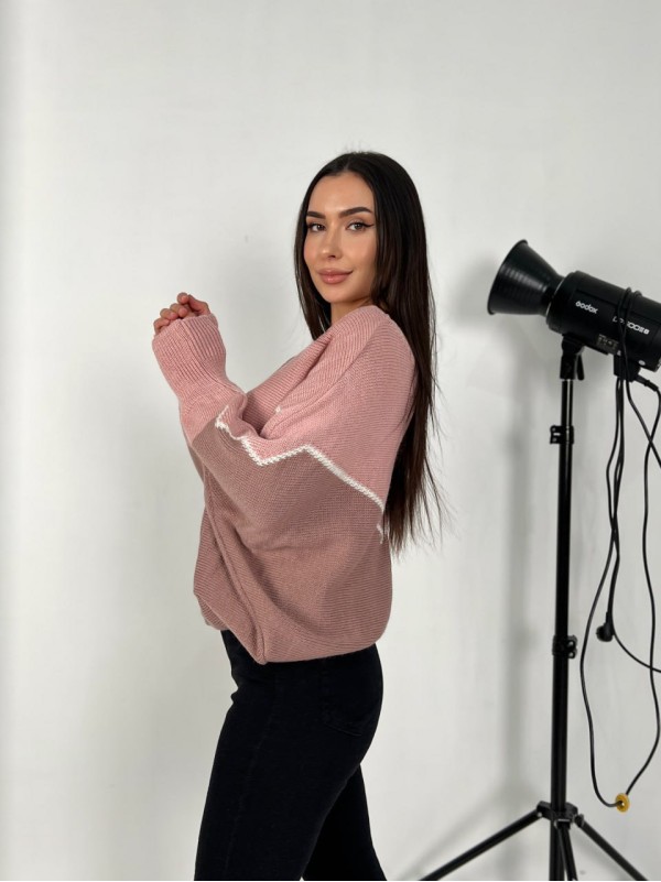 Тонкий жіночий светр пудрового кольору 31604