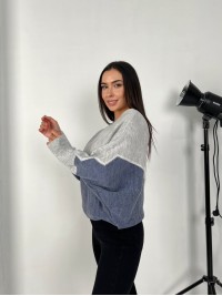 Тонкий жіночий светр сiрого кольору 31607