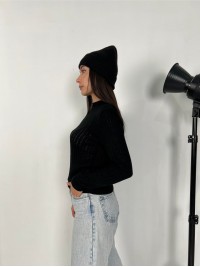 Обтягуючий жіночий светр чорного кольору 31611