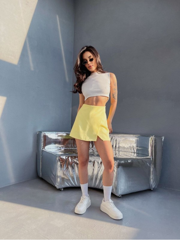 Міні спідниця-шорти жовтого кольору 31617