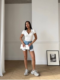 Жіночі джинсові шорти блакитного кольору 31619