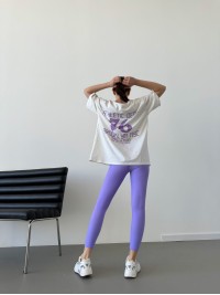 Легкий спортивний комплект (лосини+футболка) бузкового кольору 31621