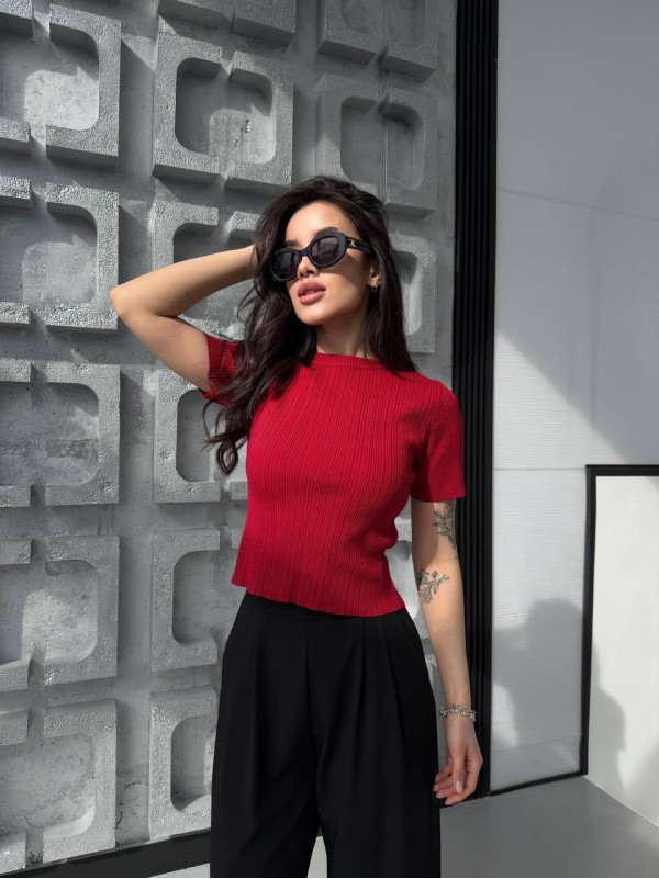 Жіночий топ червоного кольору 31637