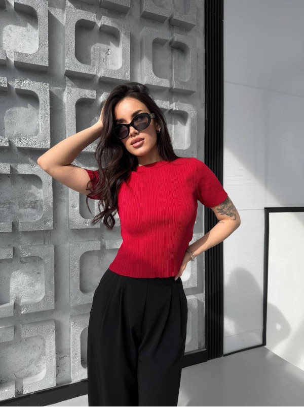 Жіночий топ червоного кольору 31637