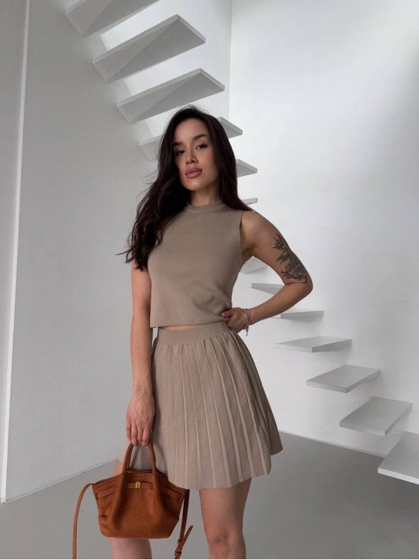 Жіночий легкий костюм 2-ка зі спідницею бежевого кольору 31653