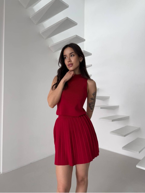 Жіночий легкий костюм 2-ка зі спідницею червоного кольору 31654