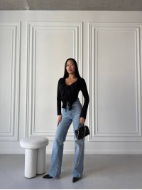 Жіночий топ із воланами на зав'язках чорного кольору 31660