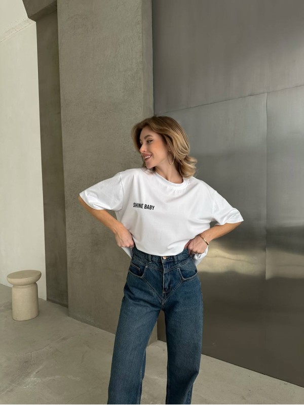 Бавовняна футболка з написом бiлого кольору 31665