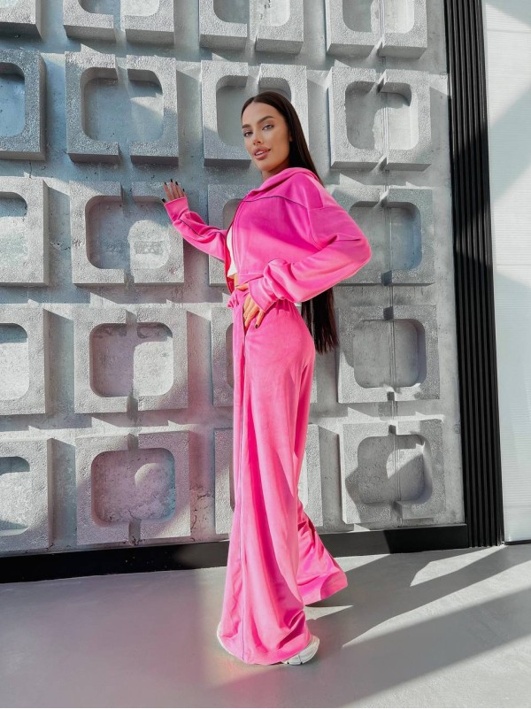 Велюровий жіночий костюм з капюшоном малинового кольору 31711