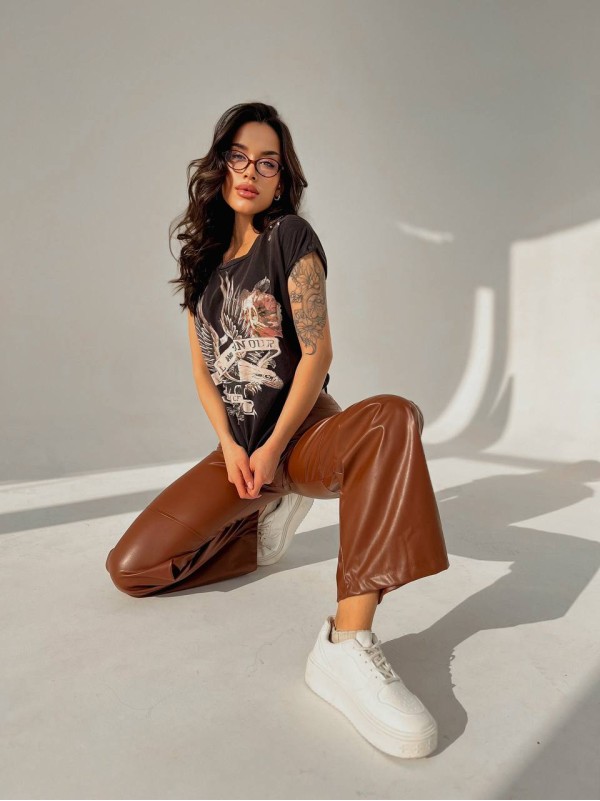 Жіночі штани з еко-шкіри коричневого кольору 31713