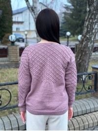 Базовий жіночий светр пудрового кольору 31731