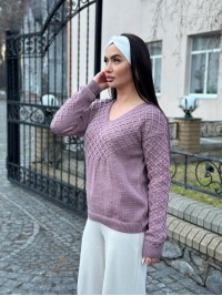 Базовий жіночий светр пудрового кольору 31731