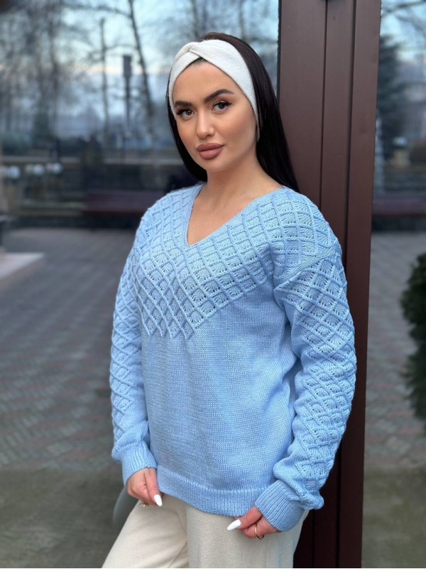 Базовий жіночий светр блакитного кольору 31734