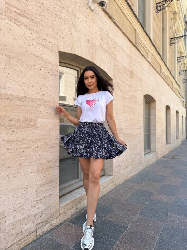 Базова жіноча футболка з принтом бiлого кольору 31771