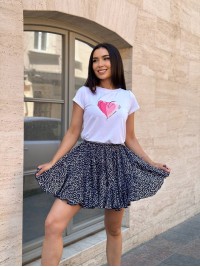 Базова жіноча футболка з принтом бiлого кольору 31771