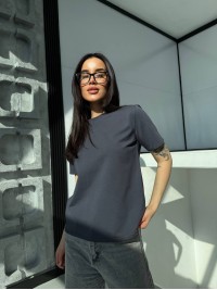 Однотонна базова футболка графiтового кольору 31803